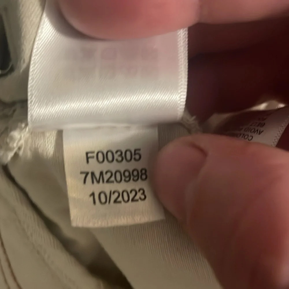 LUCKY BRAND size 40 light tan cargo shorts - Picture 11 of 11